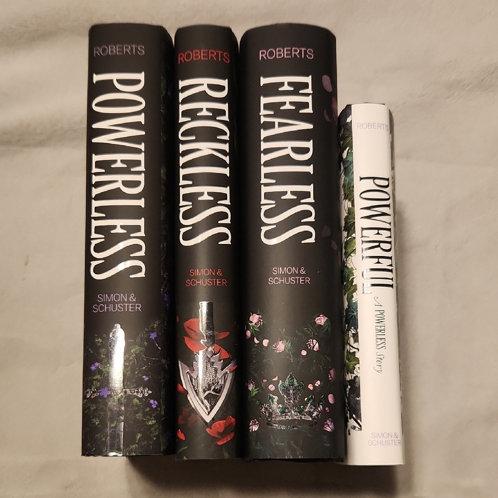 Lauren Roberts | Powerless Triology & Powerful Novella